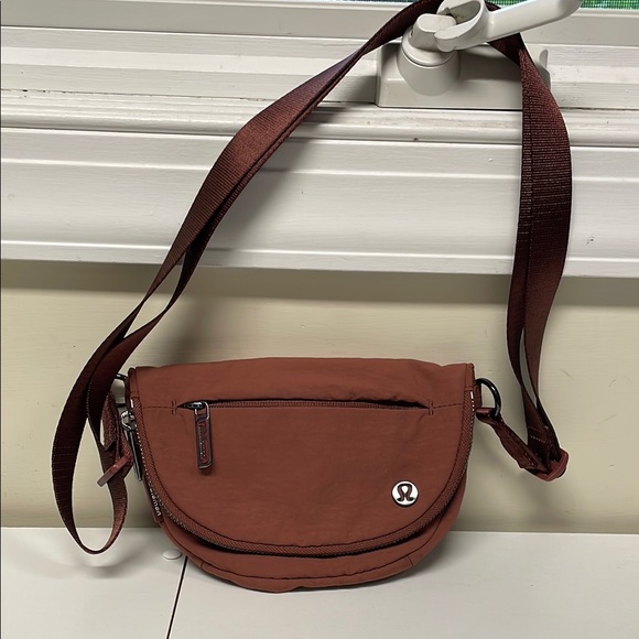 lululemon athletica Handbags - Lululemon All Night Festival Bag *Micro 2L